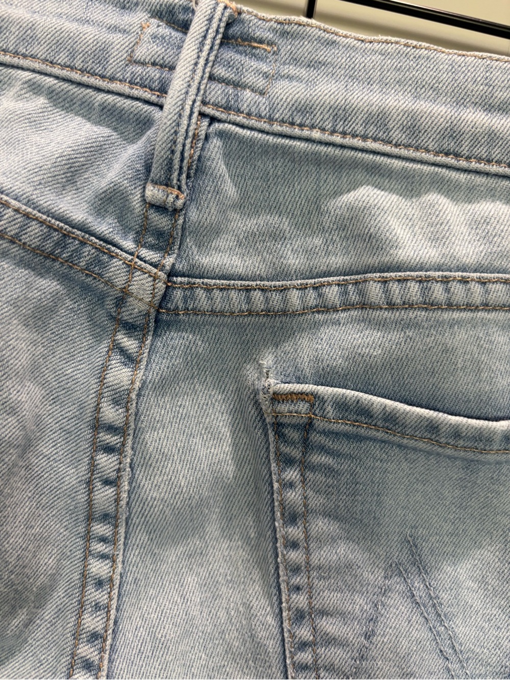 MOTHER The Rascal Fray Light Kitty Cropped Ankle Jeans - Picture 10 of 12